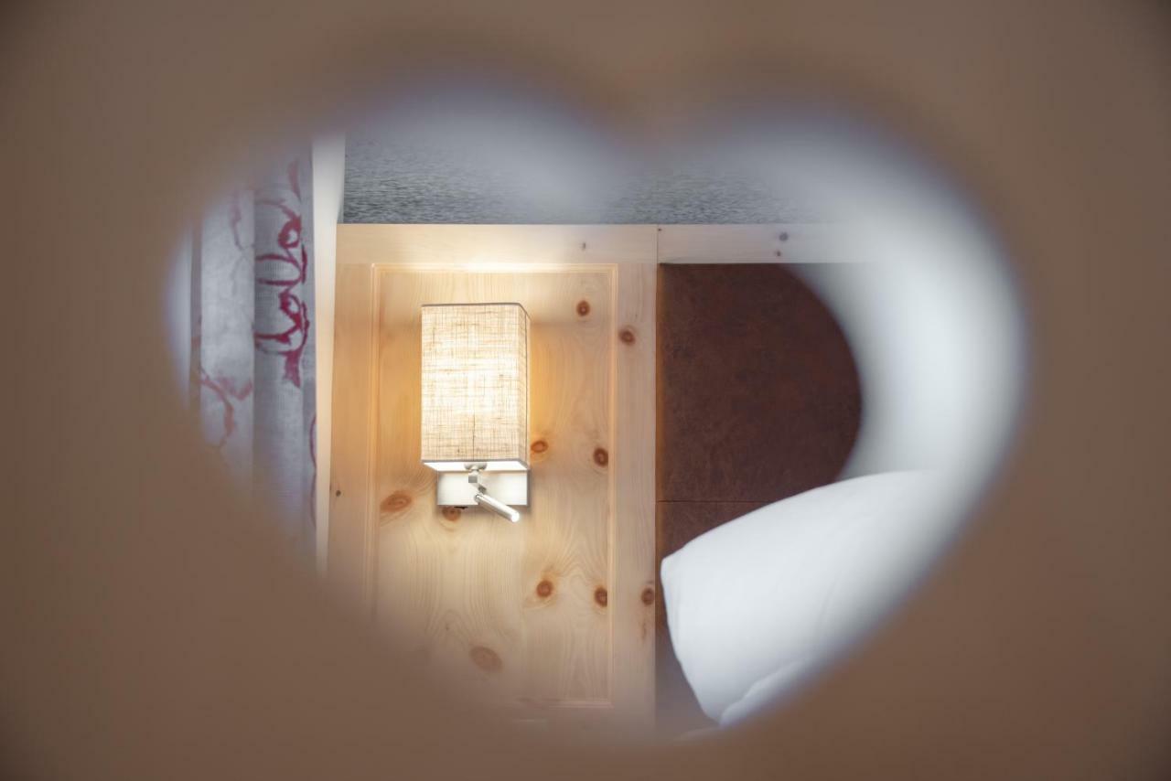 Hotel Theiner Curon Venosta Eksteriør billede