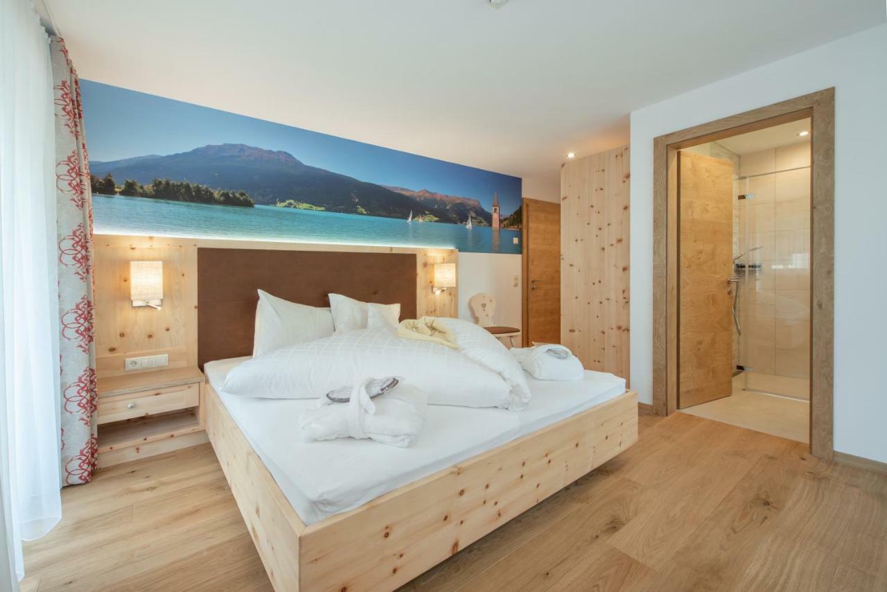 Hotel Theiner Curon Venosta Eksteriør billede